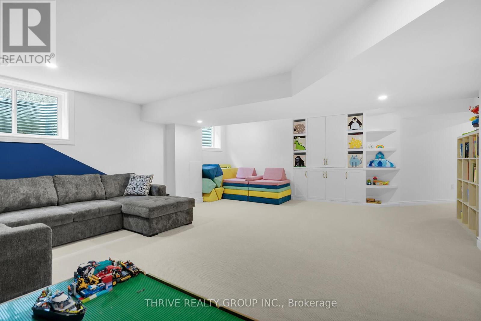 3 Elliot Street, Strathroy-Caradoc (Se), ON - Indoor