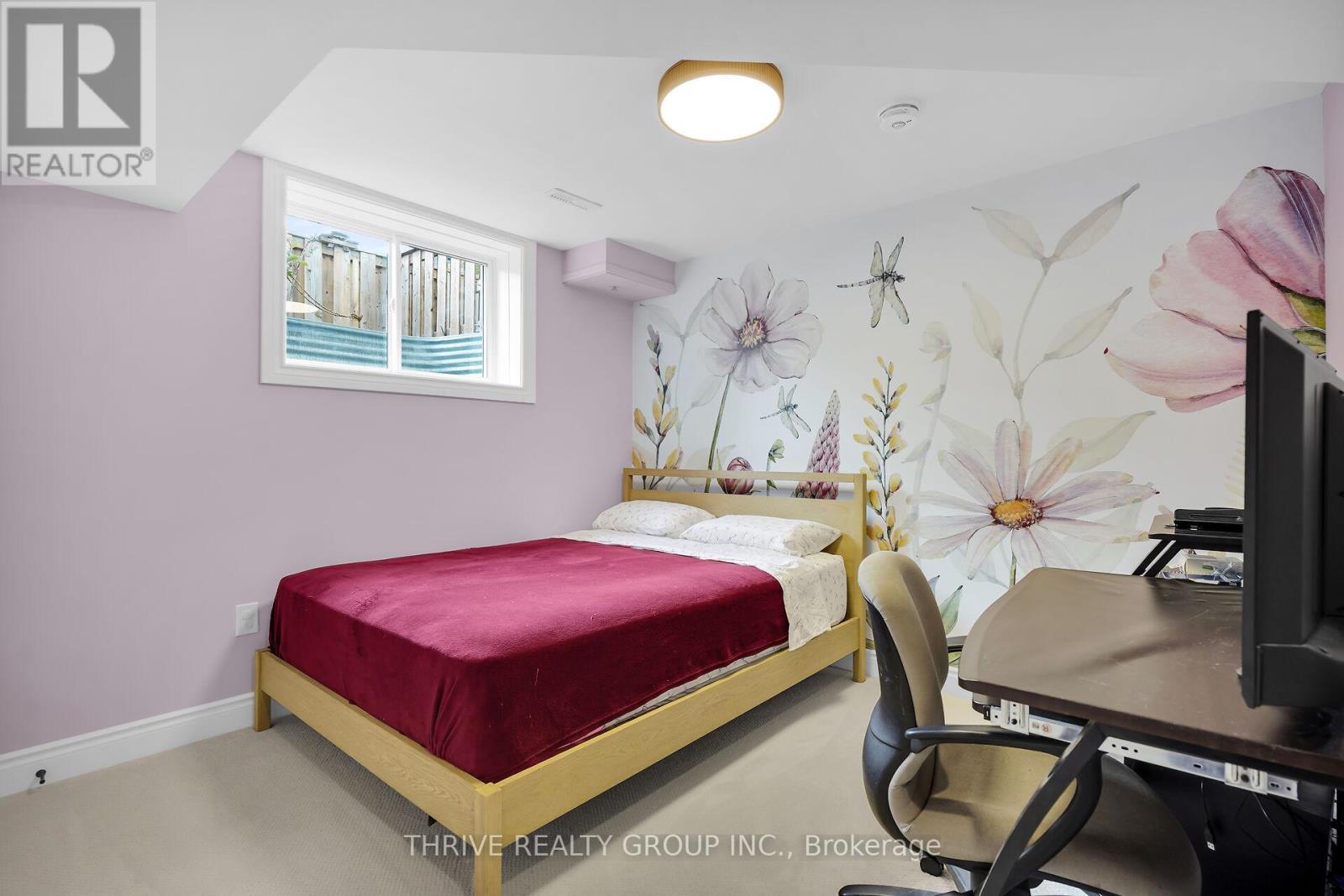 3 Elliot Street, Strathroy-Caradoc (Se), ON - Indoor Photo Showing Bedroom