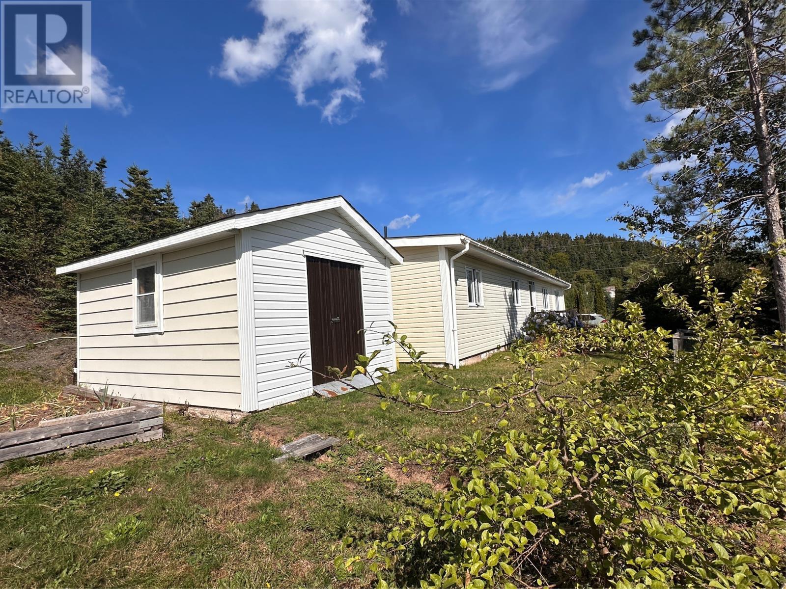 450 Main Road, Big Salmonier, NL - Outdoor