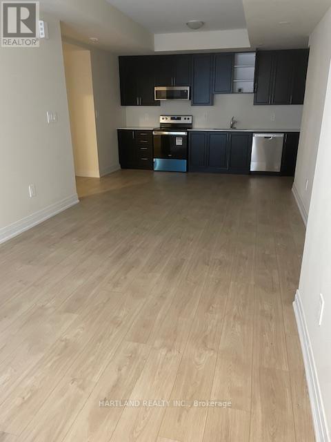 127 - 755 Omega Drive, Pickering, ON - Indoor Photo Showing Kitchen