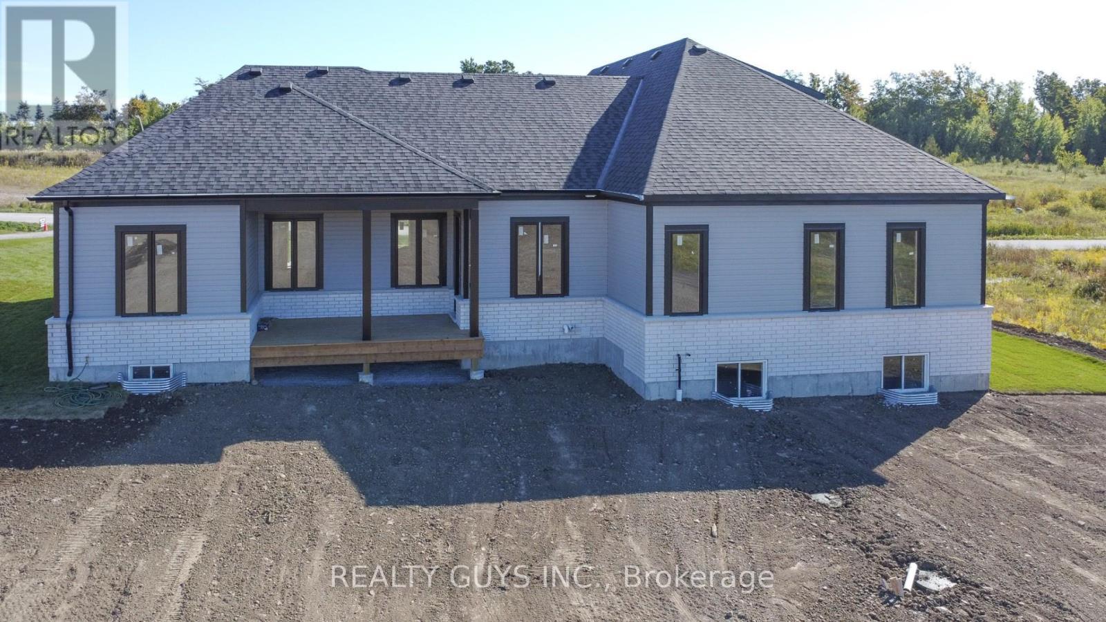 2412 Gwendolyn Court, Cavan Monaghan (Cavan Twp), ON - Outdoor