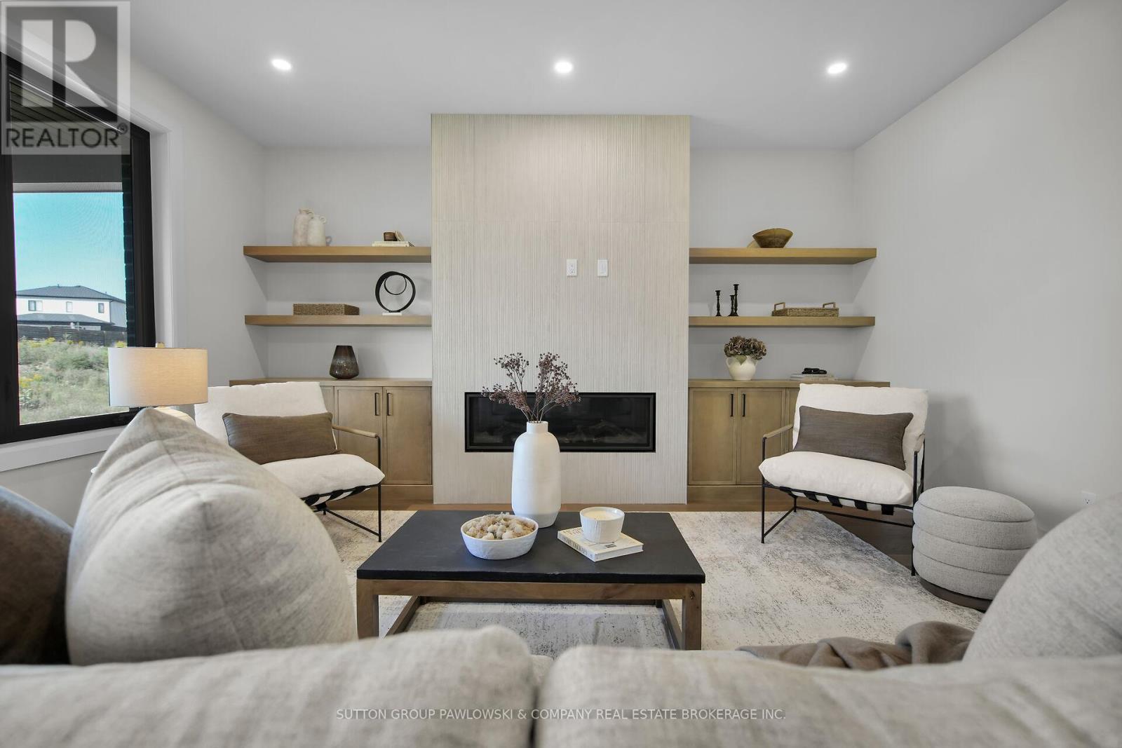 Lot 67 - 40 Benner Boulevard, Middlesex Centre, ON - Indoor Photo Showing Living Room