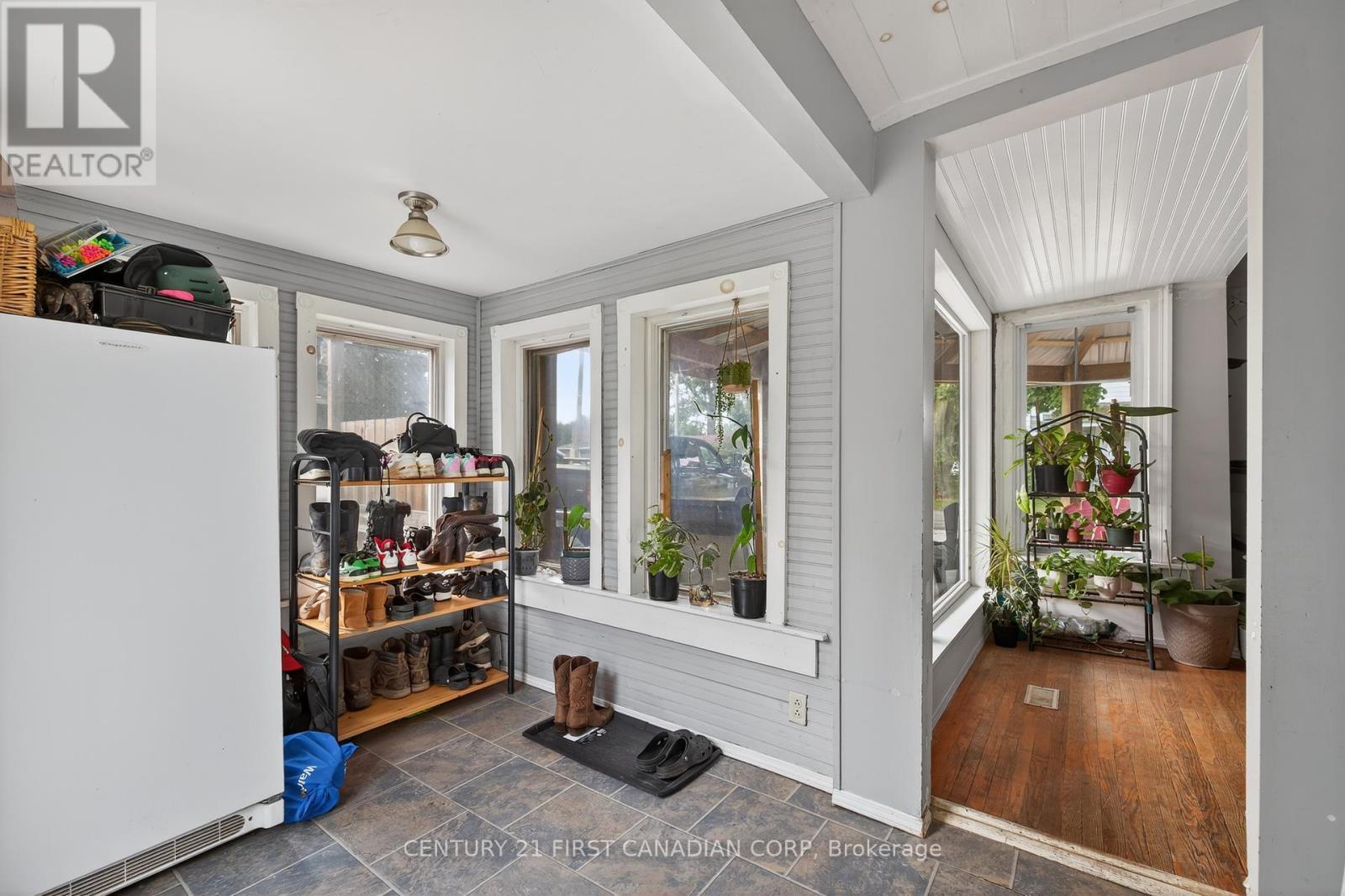 247 Ridout Street, West Elgin (Rodney), ON - Indoor Photo Showing Other Room