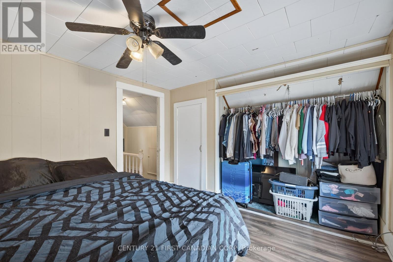 247 Ridout Street, West Elgin (Rodney), ON - Indoor Photo Showing Bedroom