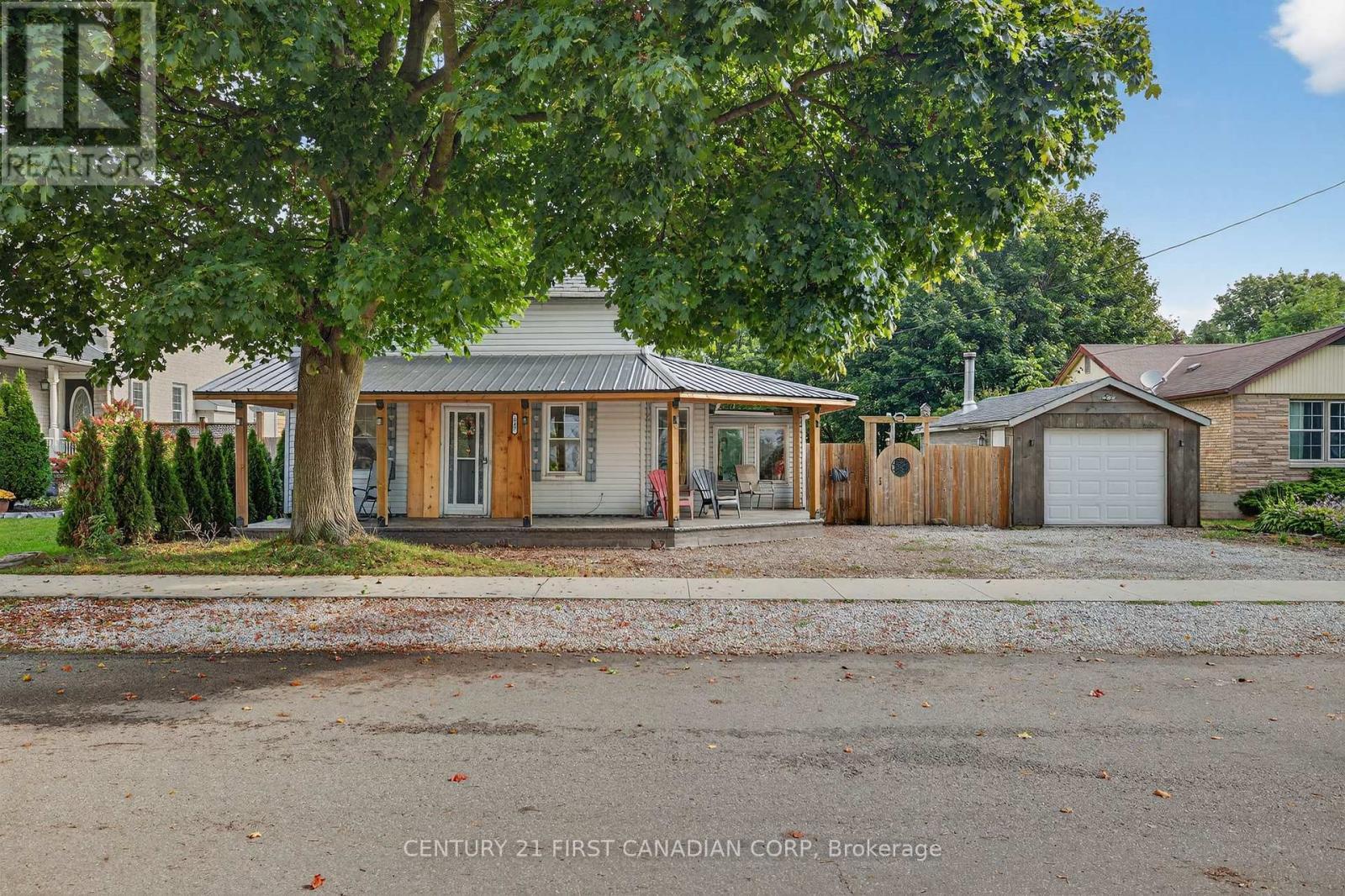 247 Ridout Street, West Elgin (Rodney), ON - Outdoor