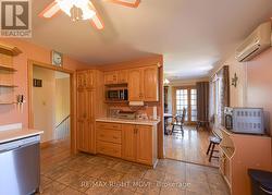 Lots of counter and cabinet space -