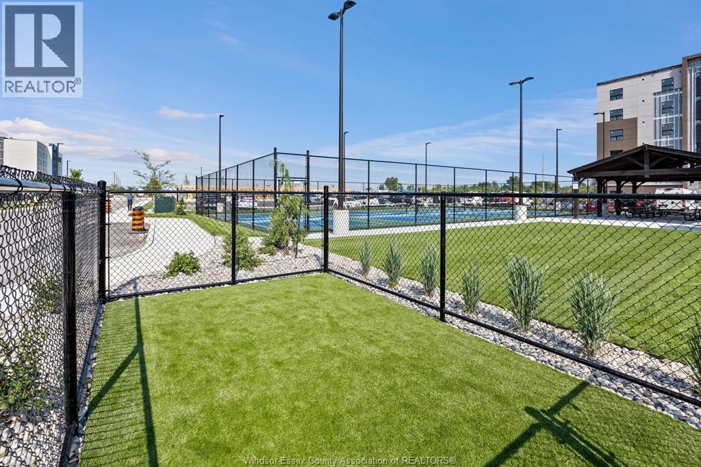 800 Beachside Drive Unit# 309, Lakeshore, ON - Outdoor With Balcony