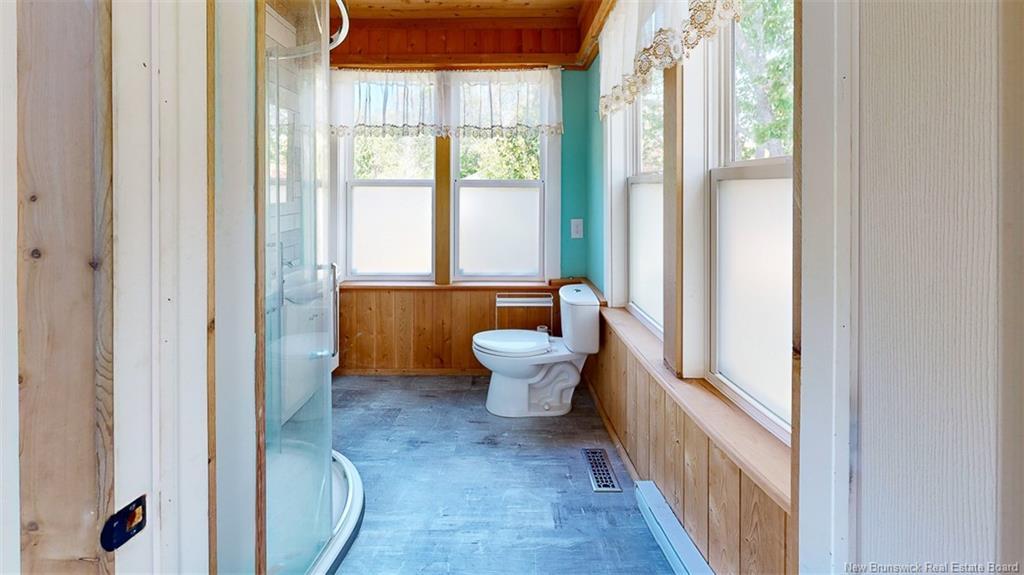 8 Centennial Dr, Minto, NB