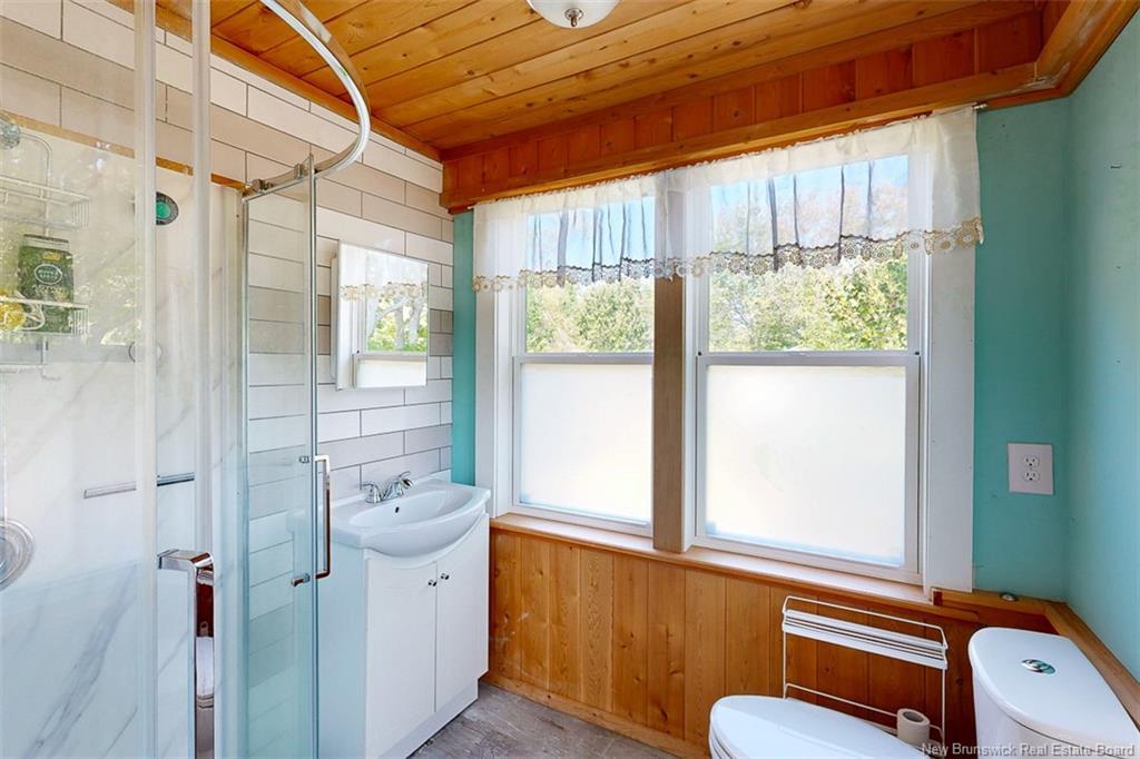 8 Centennial Dr, Minto, NB