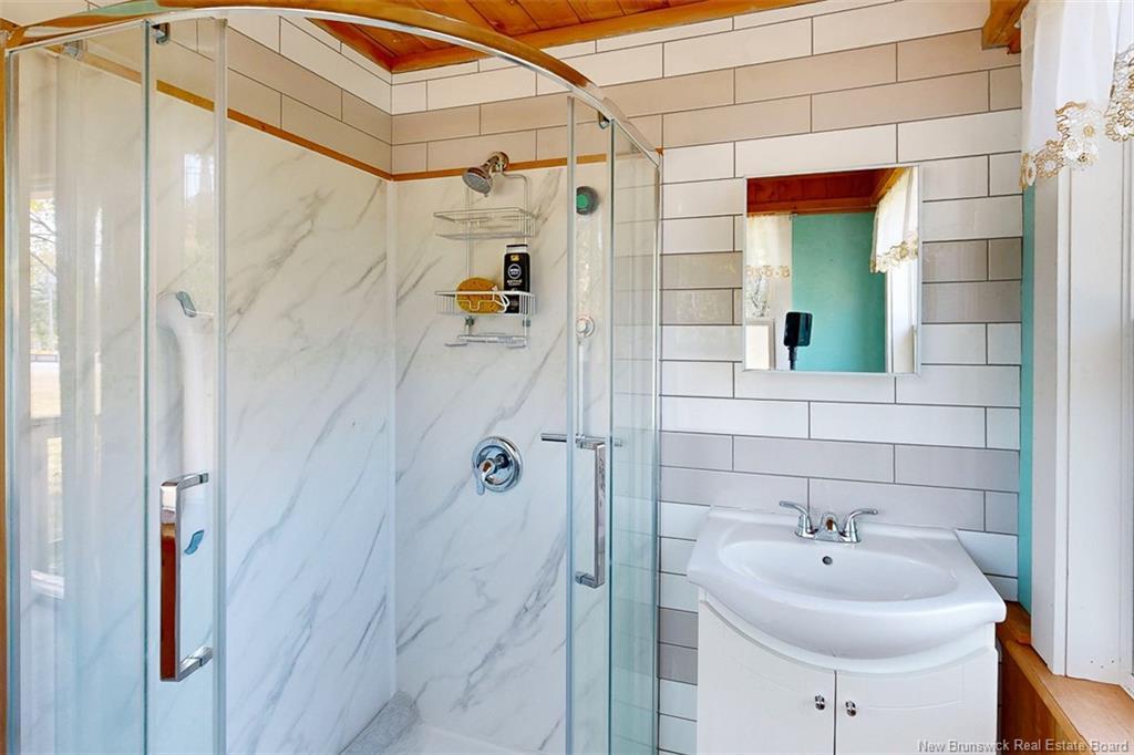 8 Centennial Dr, Minto, NB