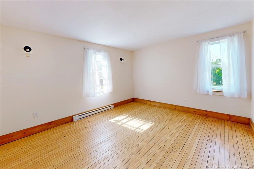 8 Centennial Dr, Minto, NB