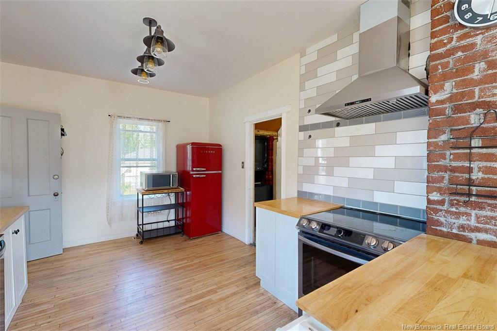 8 Centennial Dr, Minto, NB