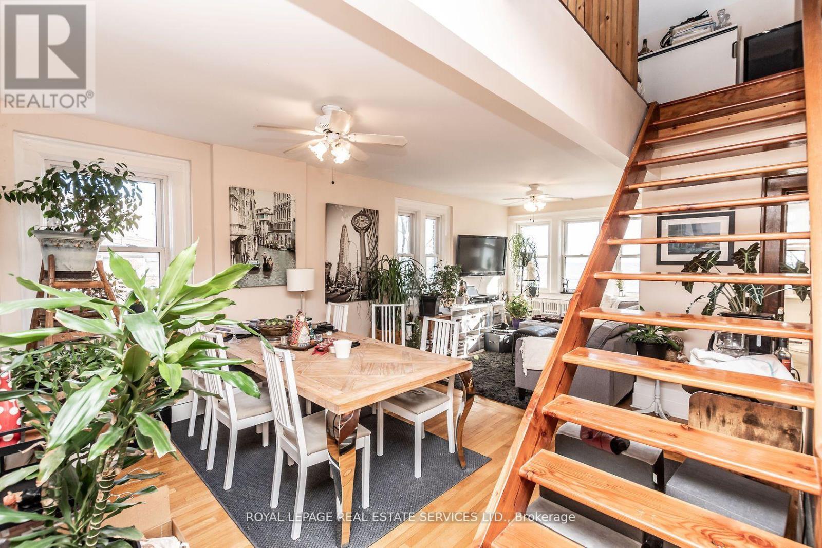 2707 Lake Shore Boulevard W, Toronto, ON - Indoor Photo Showing Dining Room