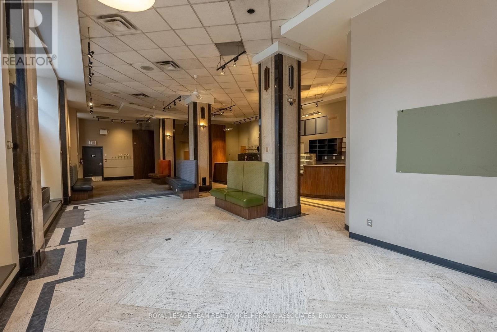 109 Bank Street, Ottawa, ON