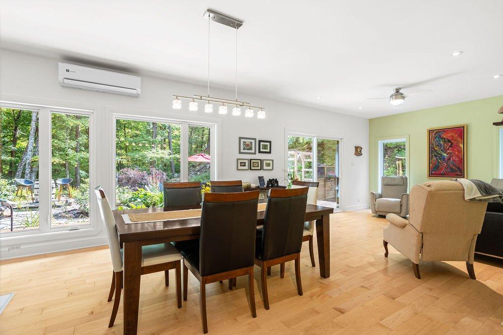 Dining room - 37 Ch. Stephenson, Gore, QC - Indoor Photo Showing Dining Room