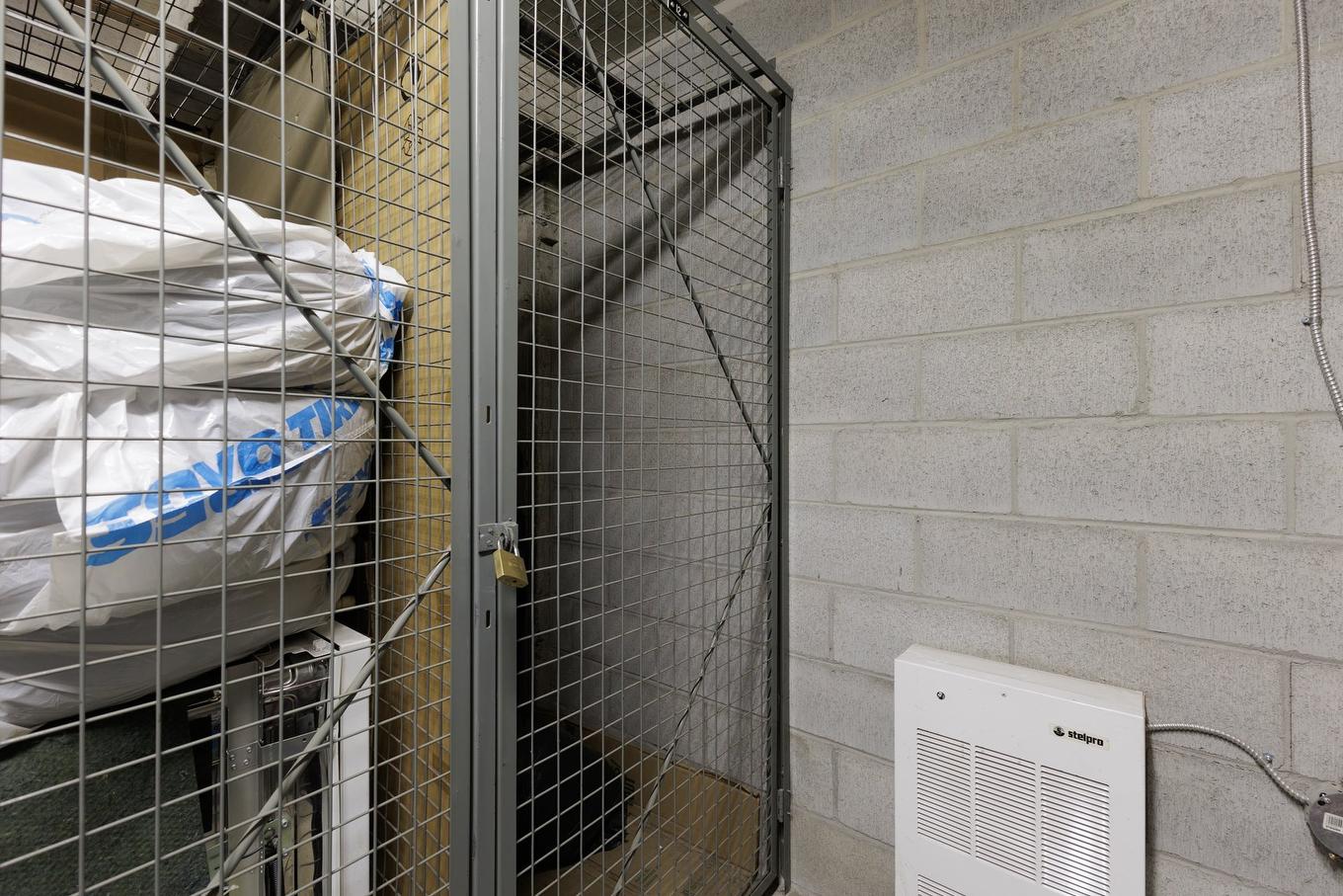 Rangement - 304-6455 Av. Somerled, Montréal (Côte-Des-Neiges/Notre-Dame-De-Grâce), QC - Indoor Photo Showing Bathroom