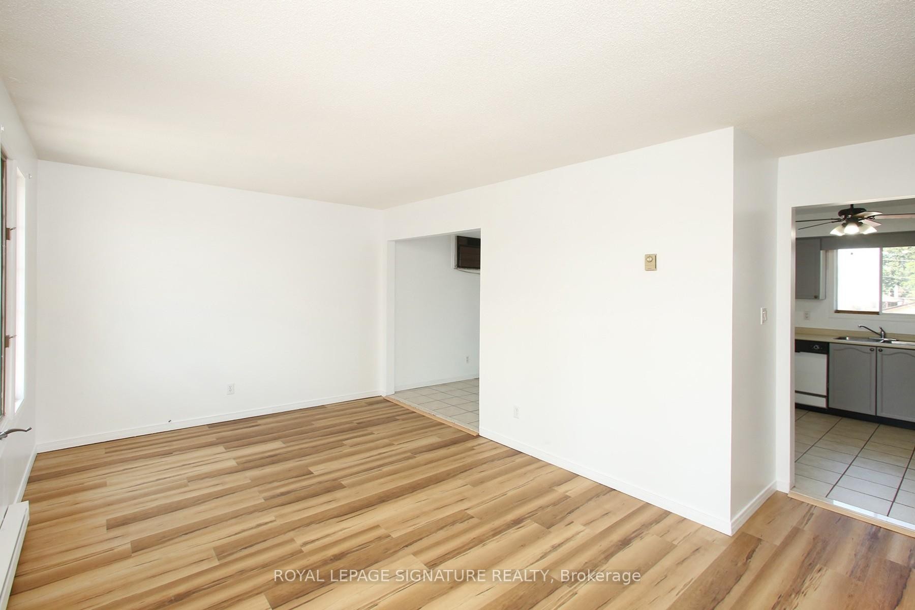 #4-42 Tecumseh Avenue, Oshawa, ON - Indoor Photo Showing Other Room