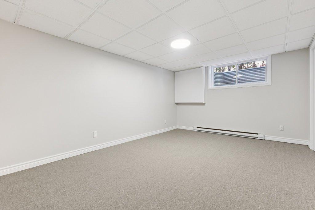 Chambre à coucher - 572 Rue Du Curé-Brady, Gatineau (Buckingham), QC - Indoor Photo Showing Other Room