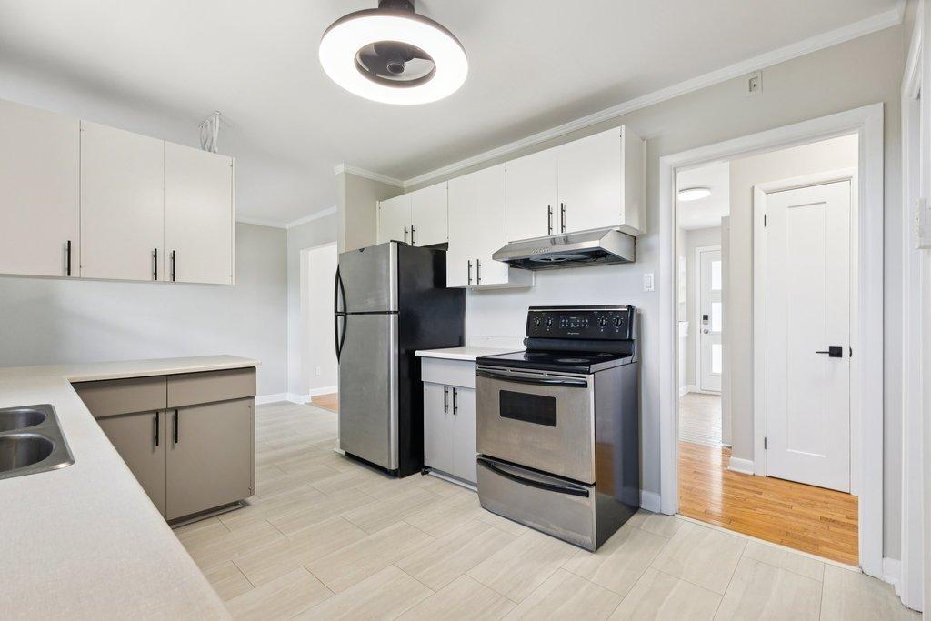 Cuisine - 572 Rue Du Curé-Brady, Gatineau (Buckingham), QC - Indoor Photo Showing Kitchen With Double Sink