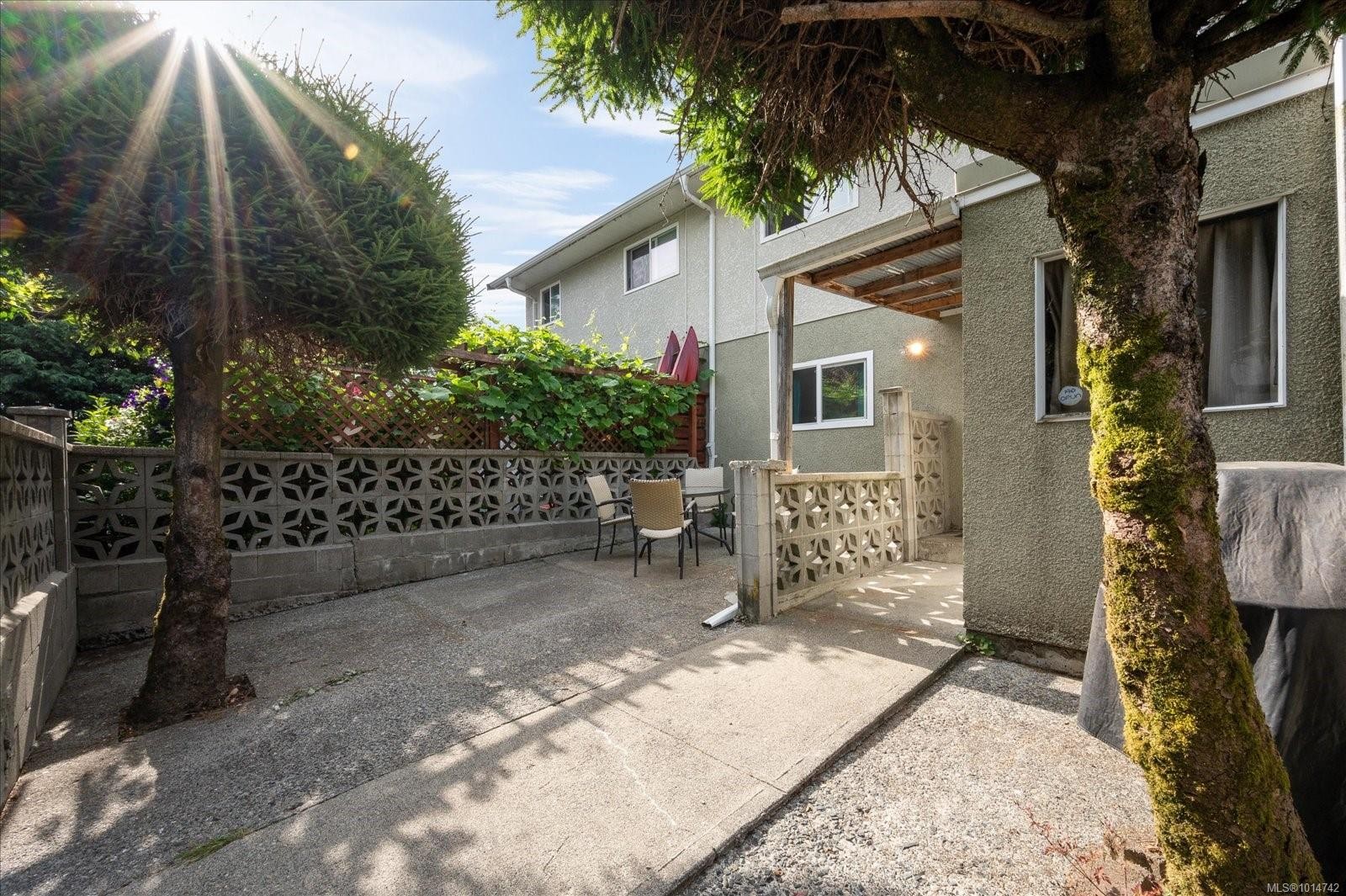 2-1656 Meredith Rd, Nanaimo, BC