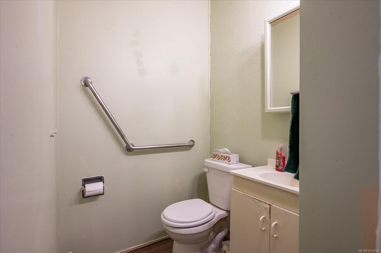 2-1656 Meredith Rd, Nanaimo, BC