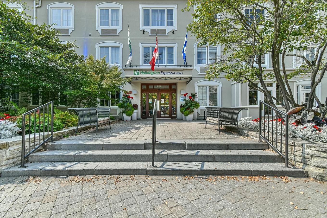 Entrée extérieure - 441-160 Ch. Du Curé-Deslauriers, Mont-Tremblant, QC - Outdoor