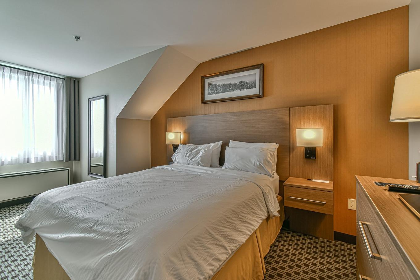 Chambre à coucher - 441-160 Ch. Du Curé-Deslauriers, Mont-Tremblant, QC - Indoor Photo Showing Bedroom