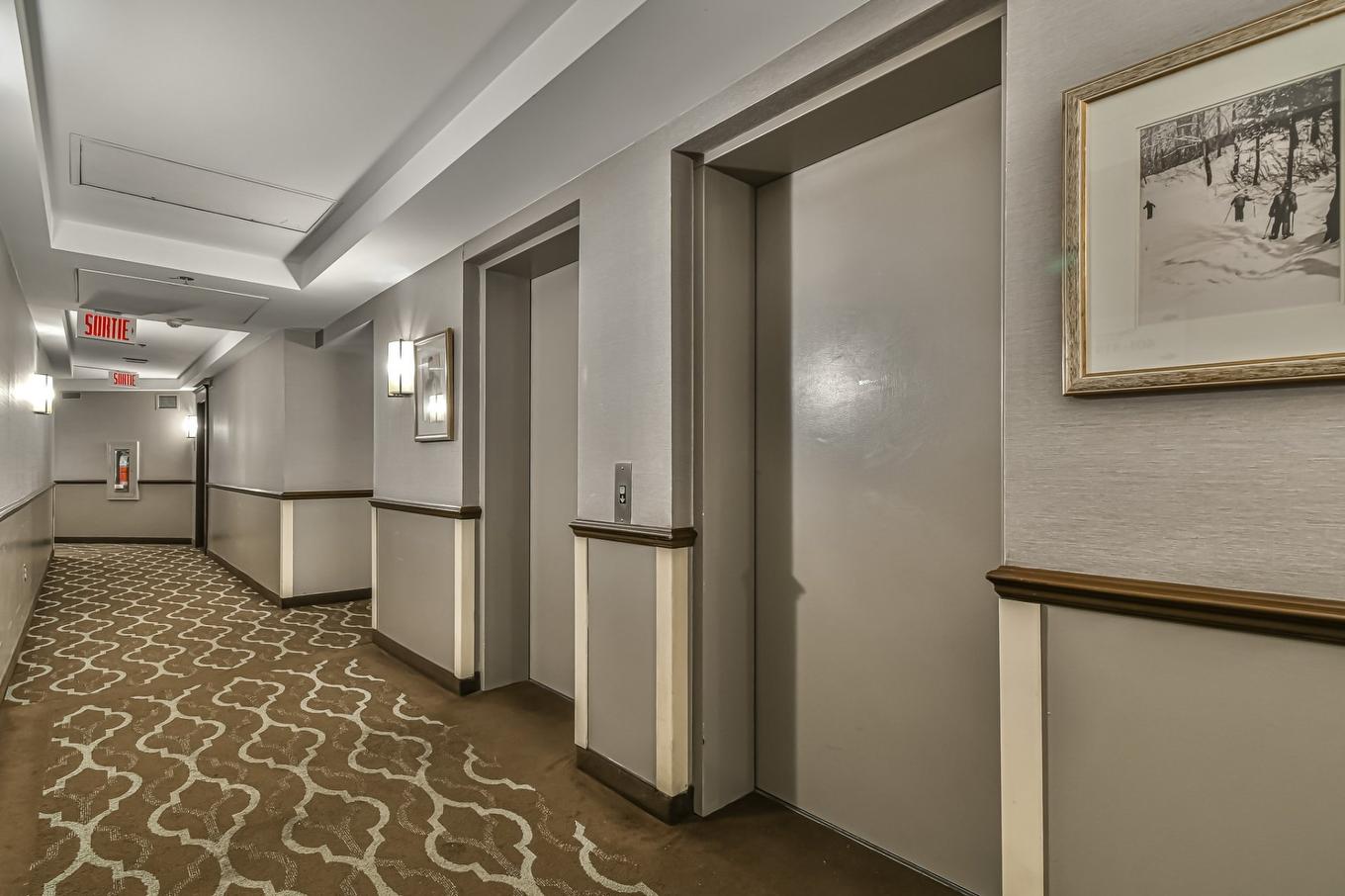 Corridor - 441-160 Ch. Du Curé-Deslauriers, Mont-Tremblant, QC - Indoor Photo Showing Other Room