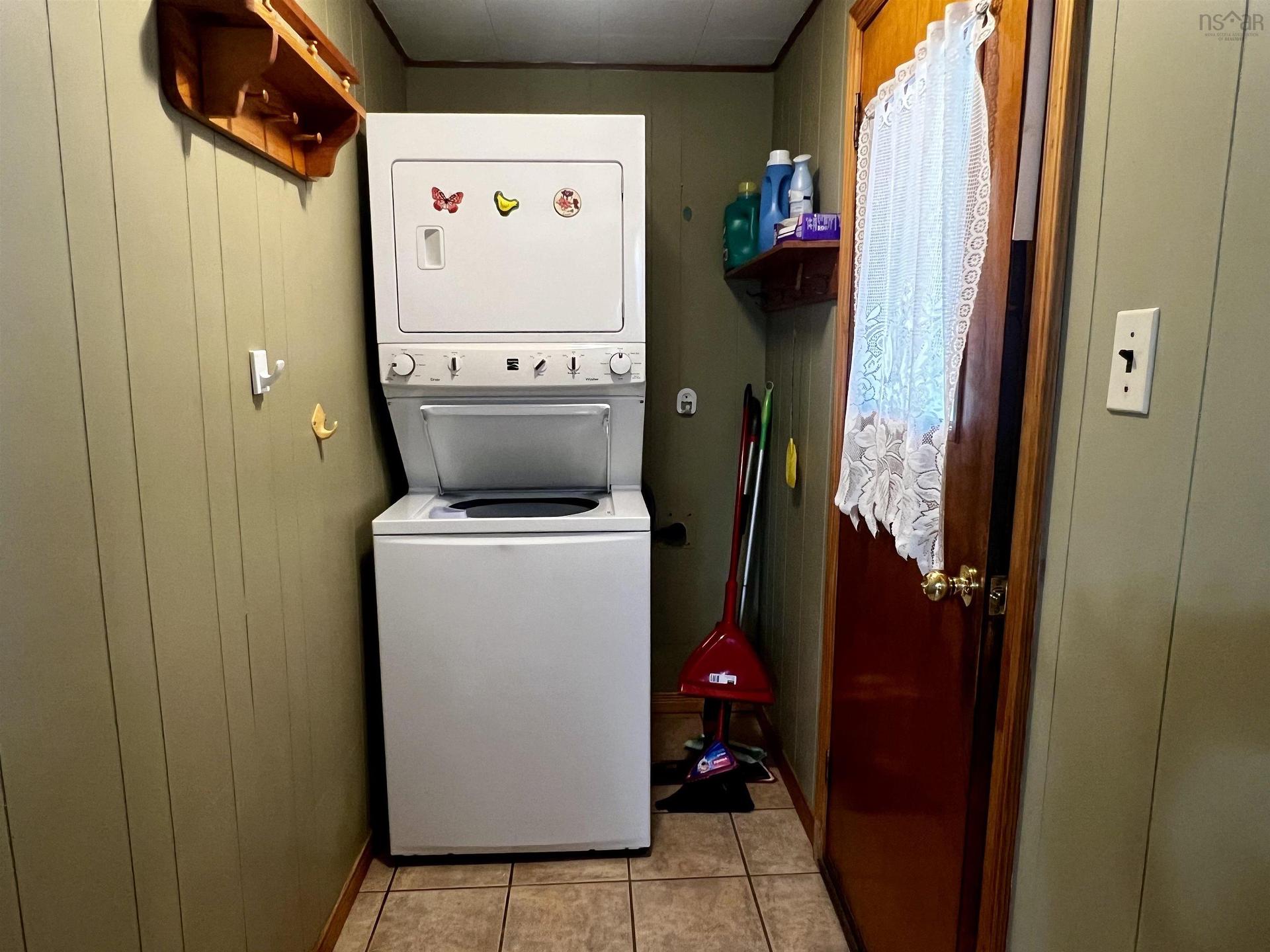 5320 Highway 6, Caribou River, NS - Indoor Photo Showing Laundry Room