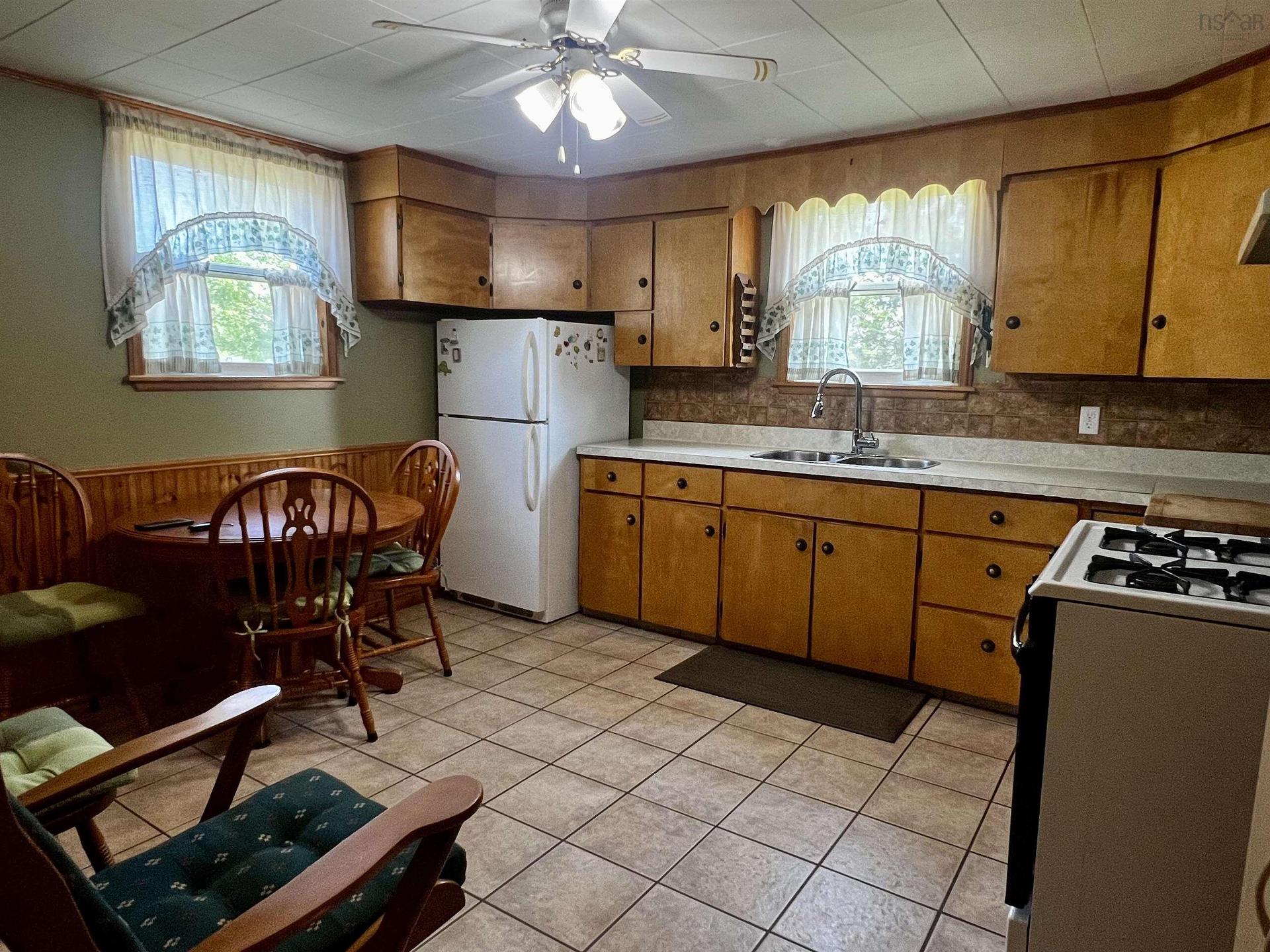 5320 Highway 6, Caribou River, NS - Indoor Photo Showing Kitchen
