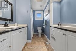 4pc bath upper level -