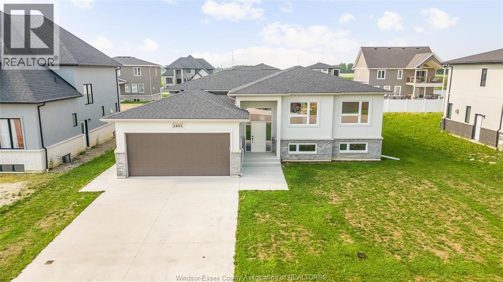 4403 Belmont, Comber, ON - Outdoor