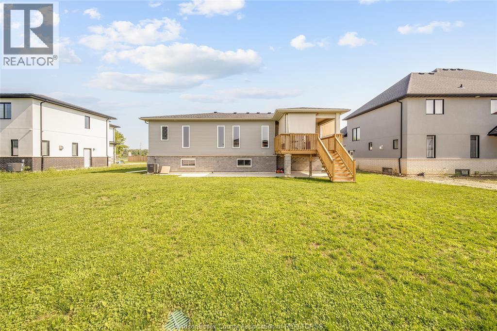 4403 Belmont, Comber, ON - Outdoor With Exterior