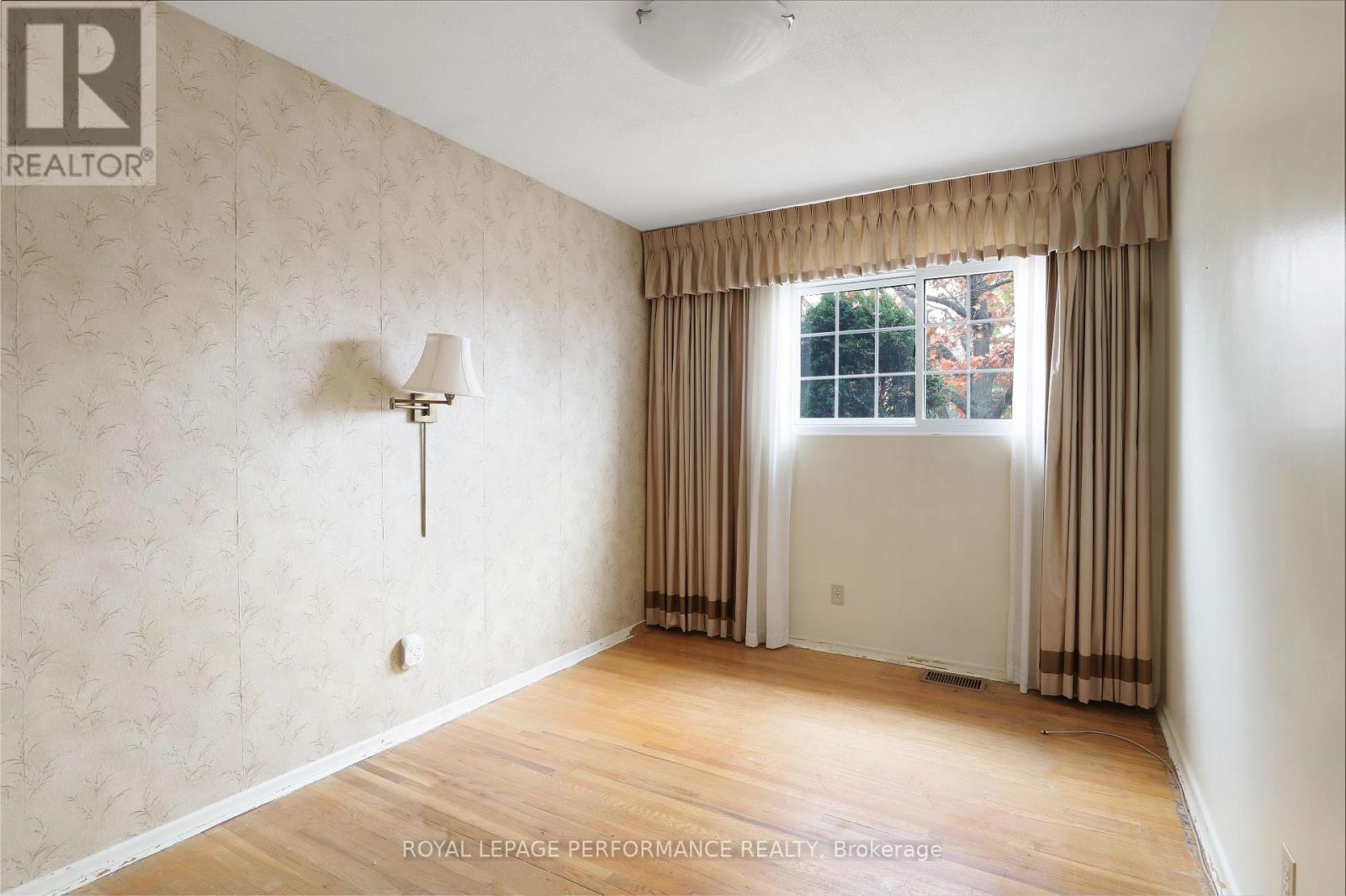 2337 Samuel Drive, Ottawa, ON - Indoor Photo Showing Other Room