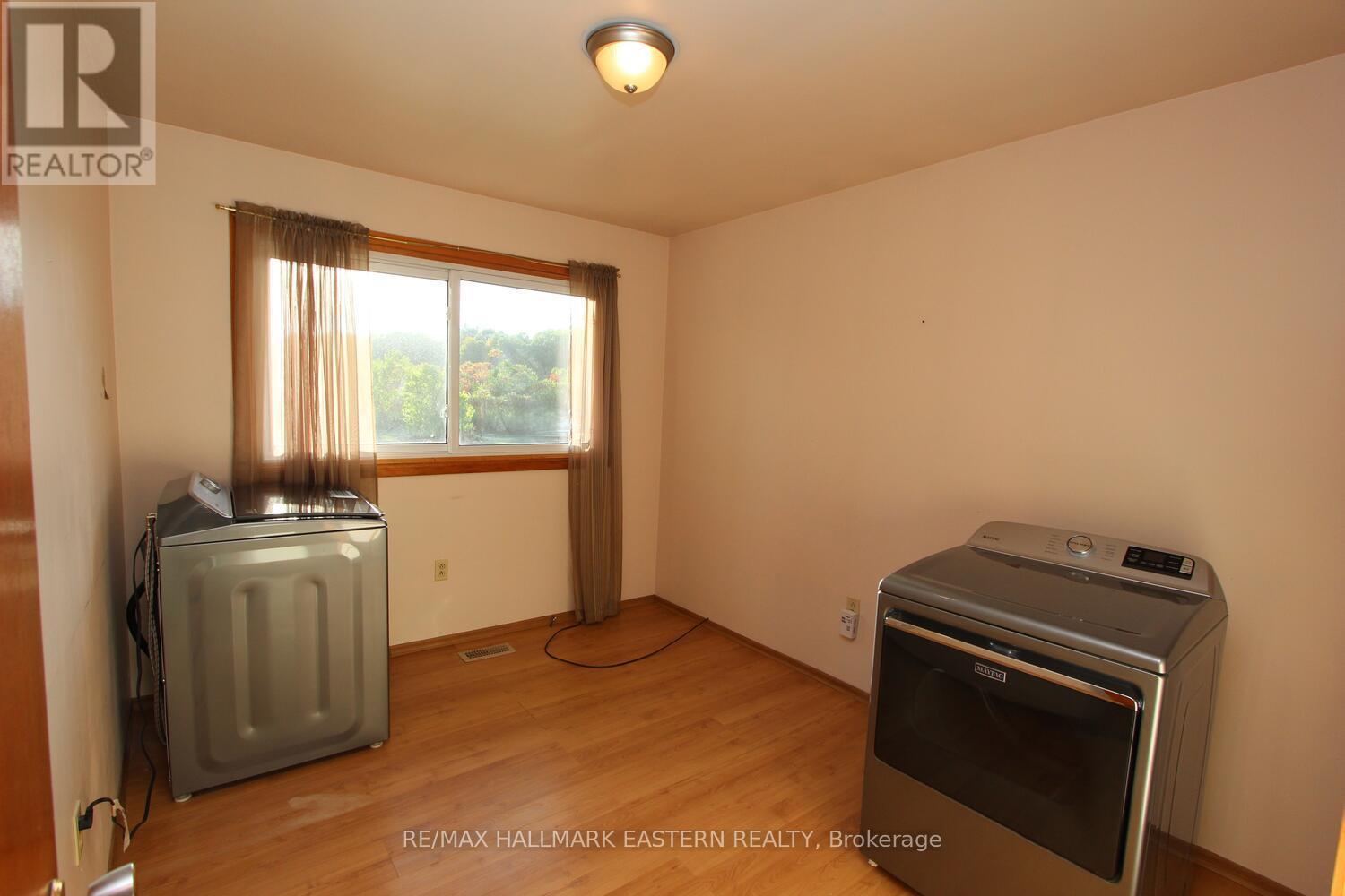 Bedroom 2 (set up as temporary laundry) - 1092 Mid Belmont 7Th Line, Havelock-Belmont-Methuen (Belmont-Methuen), ON - Indoor