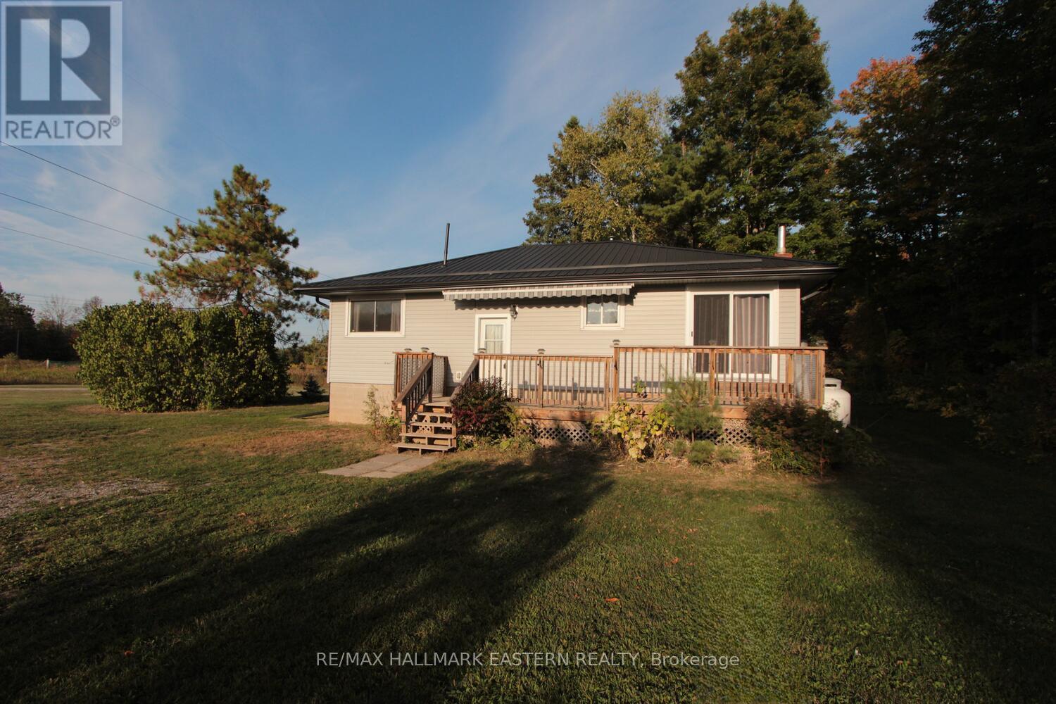 1092 Mid Belmont 7Th Line, Havelock-Belmont-Methuen (Belmont-Methuen), ON - Outdoor With Deck Patio Veranda