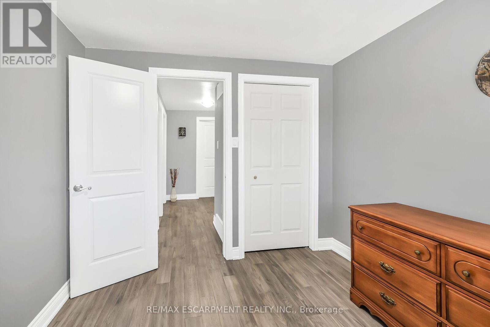 28 Tara Court, Hamilton, ON - Indoor