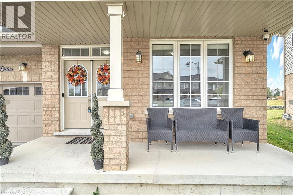 237 Kinsman Drive, Binbrook, ON - Outdoor