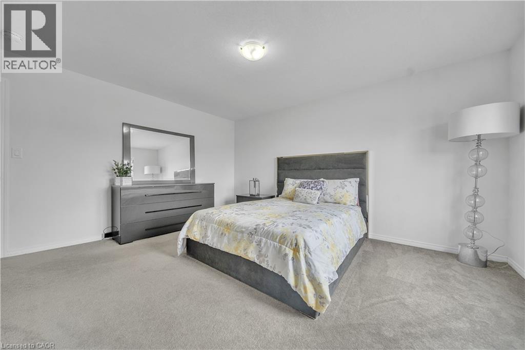 237 Kinsman Drive, Binbrook, ON - Indoor Photo Showing Bedroom