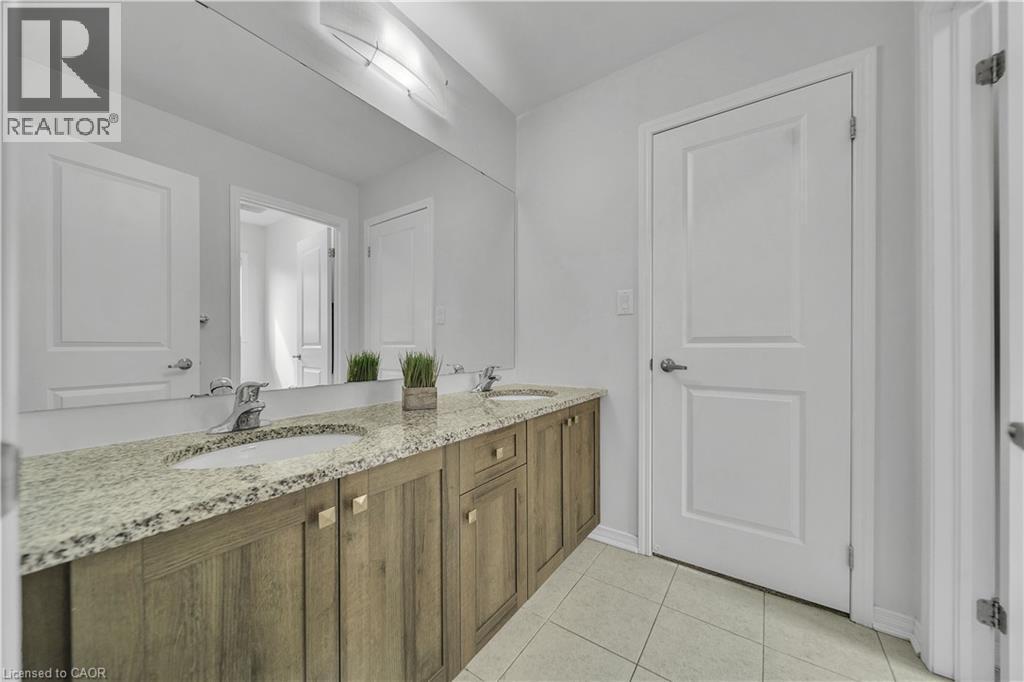 237 Kinsman Drive, Binbrook, ON - Indoor Photo Showing Bathroom