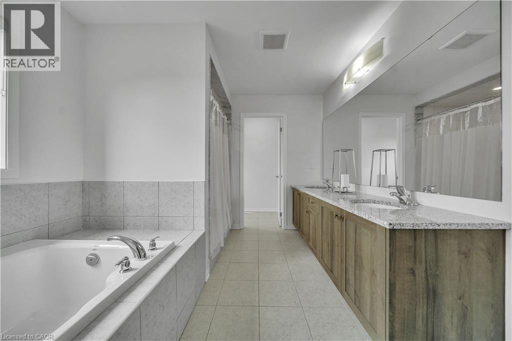 237 Kinsman Drive, Binbrook, ON - Indoor Photo Showing Bathroom