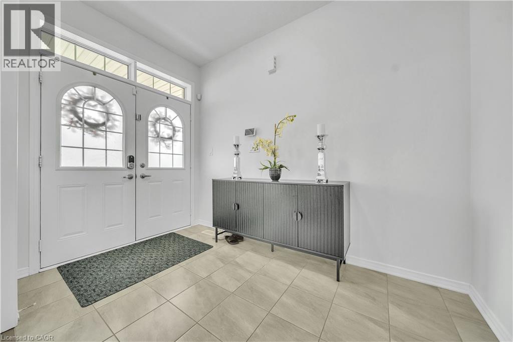 237 Kinsman Drive, Binbrook, ON - Indoor Photo Showing Other Room