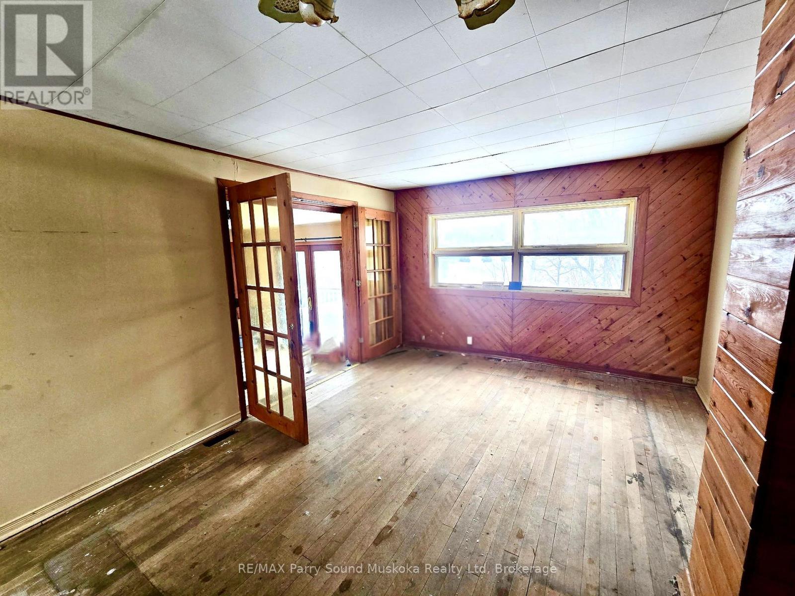 5 Bellview Crescent, Whitestone (Hagerman), ON - Indoor Photo Showing Other Room