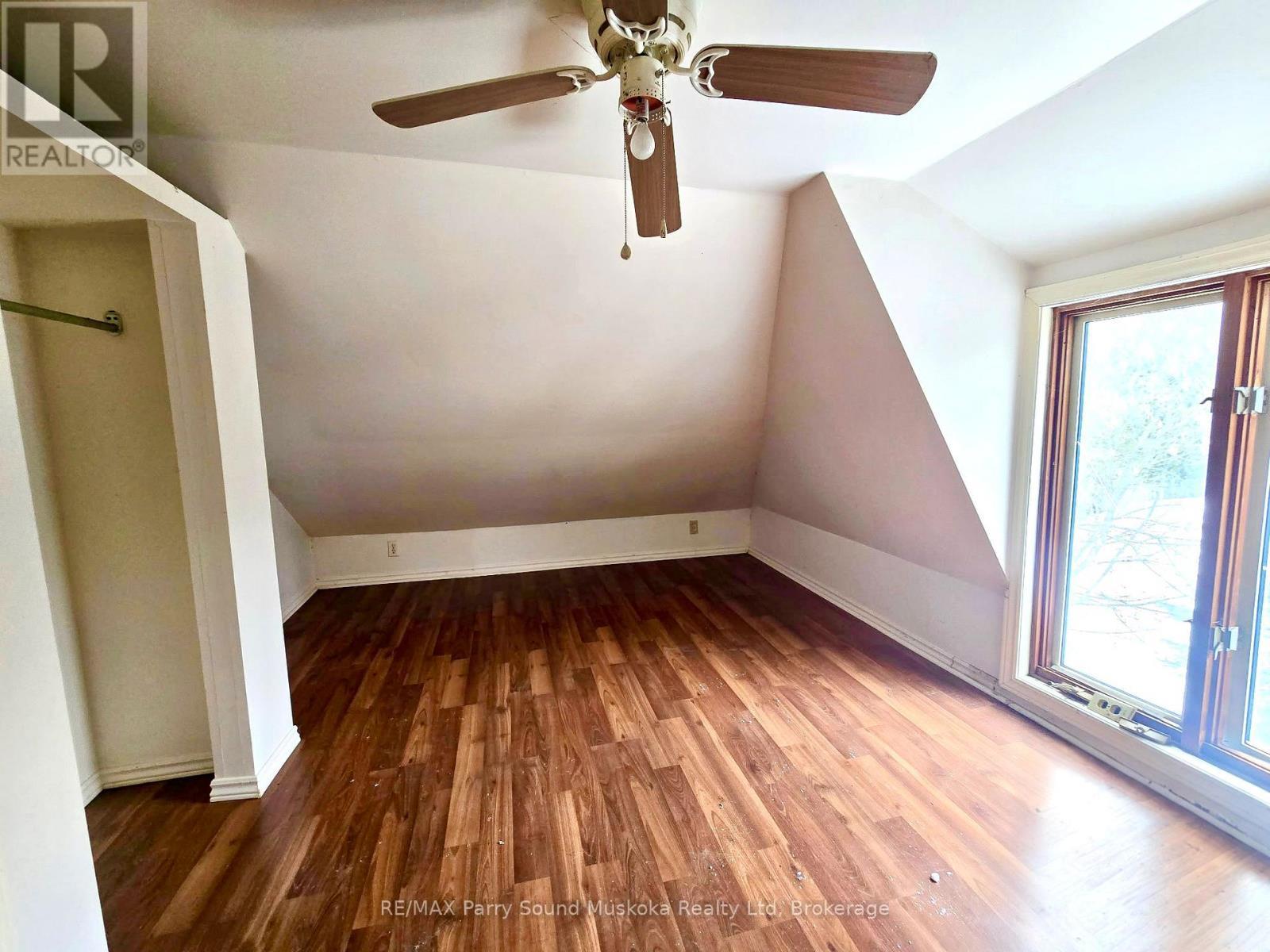 5 Bellview Crescent, Whitestone (Hagerman), ON - Indoor Photo Showing Other Room