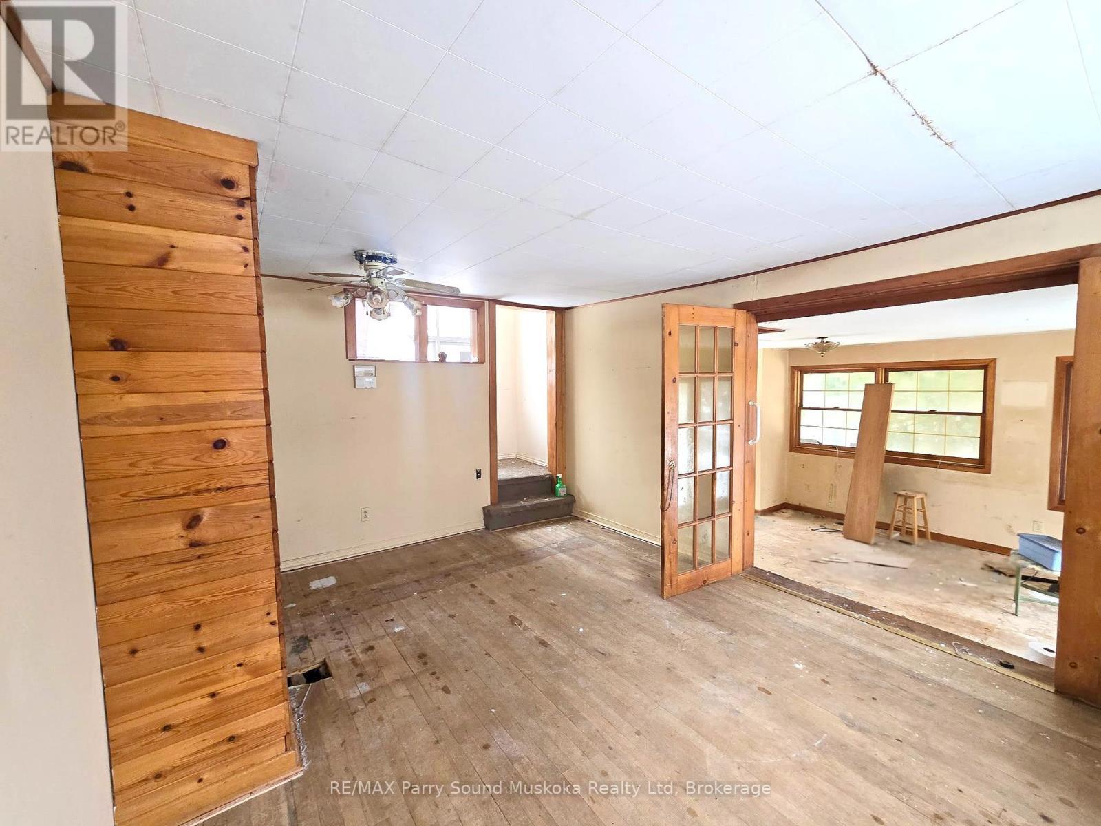 5 Bellview Crescent, Whitestone (Hagerman), ON - Indoor Photo Showing Other Room