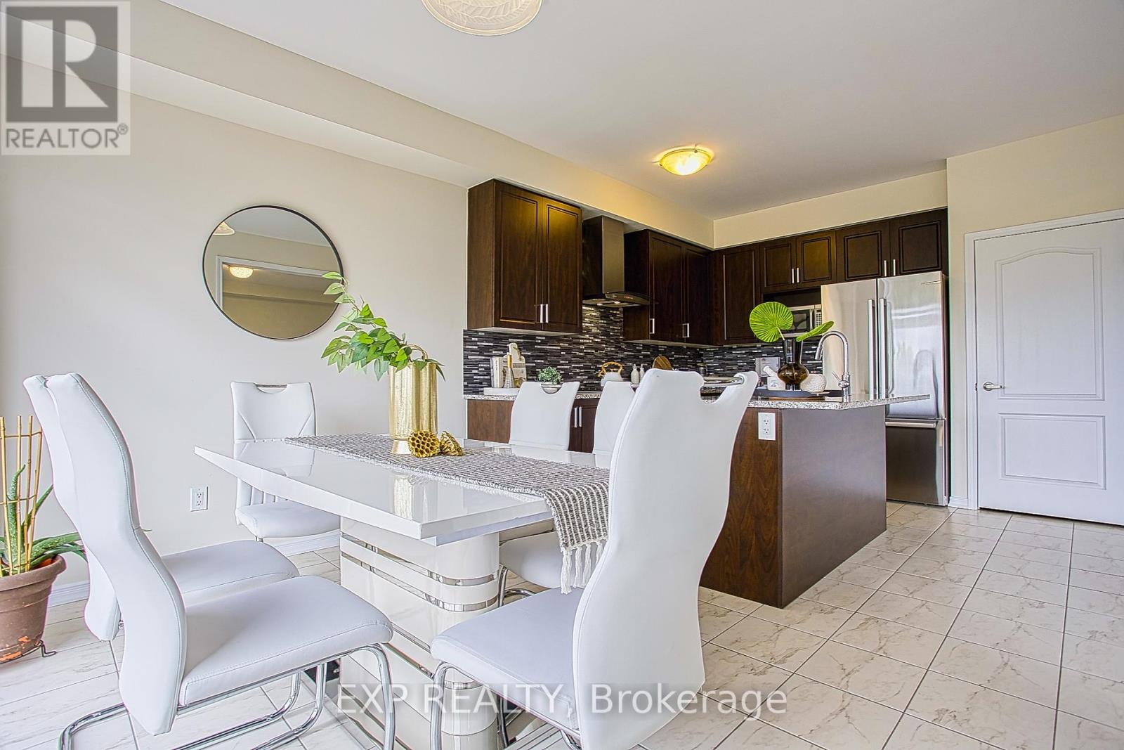 12 Midhurst Heights, Hamilton, ON - Indoor