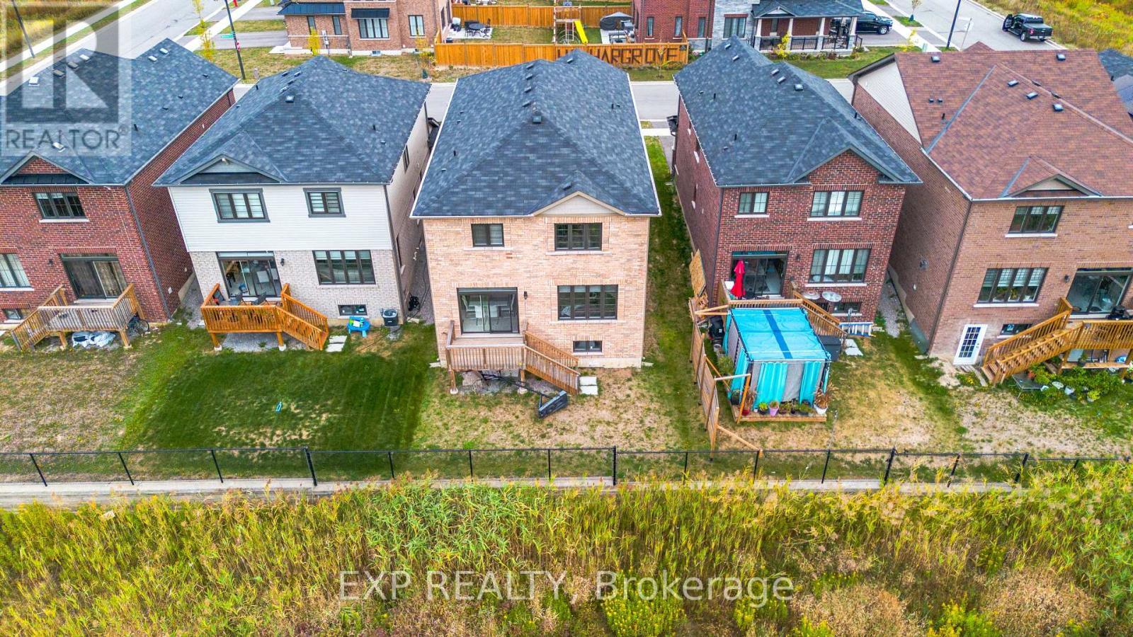 12 Midhurst Heights, Hamilton, ON - Outdoor