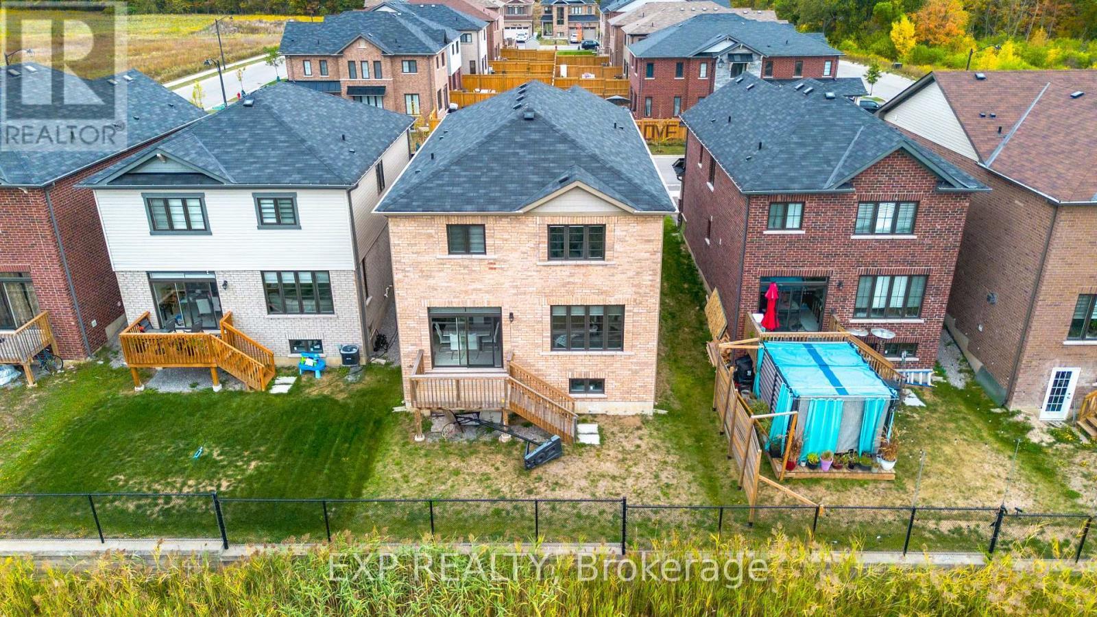 12 Midhurst Heights, Hamilton, ON - Outdoor