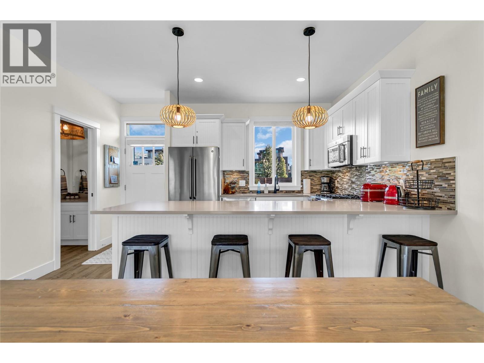 3750 West Bay Road Unit# 9, West Kelowna, BC - Indoor