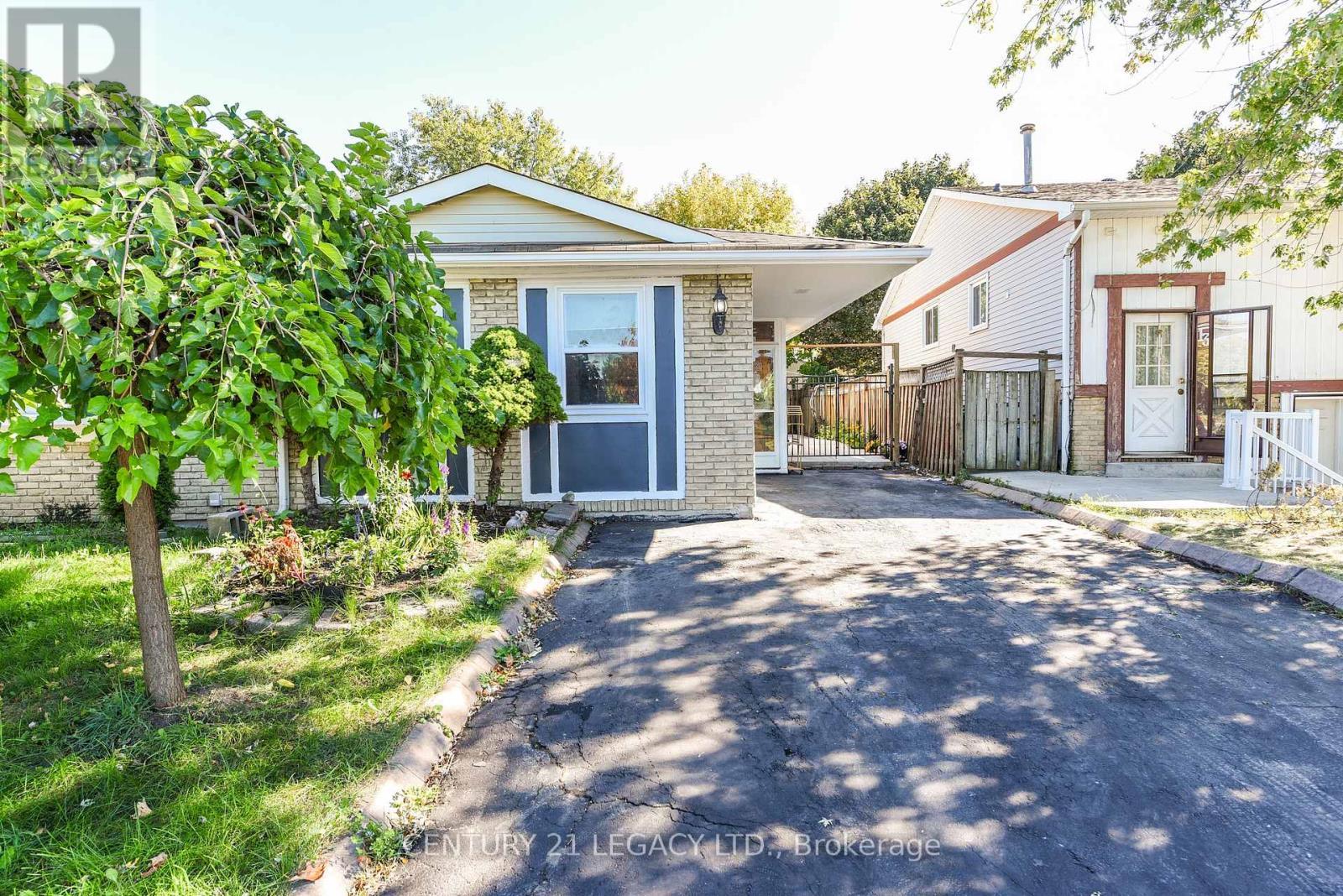 11 Bruce Beer Drive, Brampton, ON - Outdoor